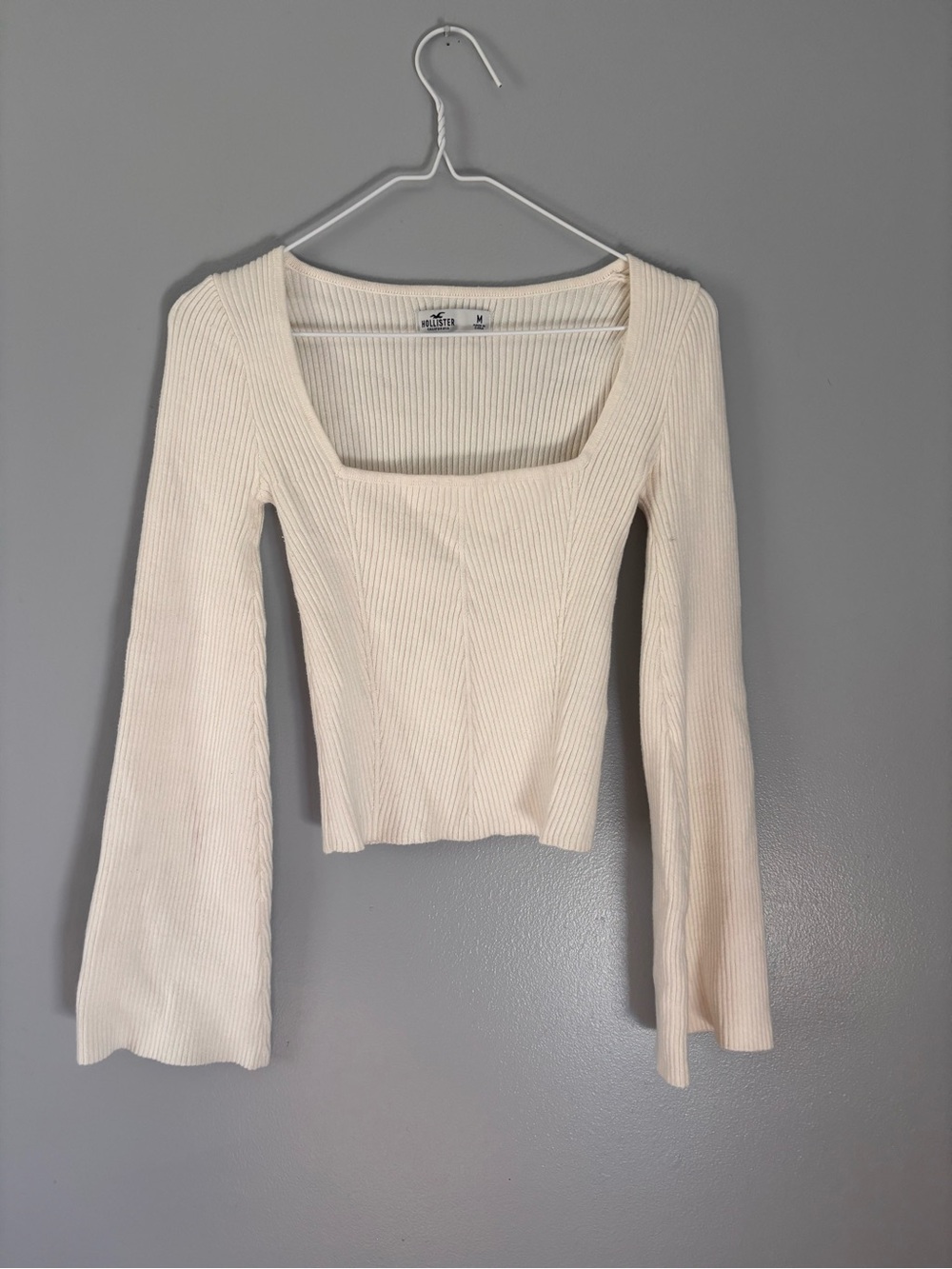Hollister Y2K Ribbed Cropped Sweater Women's Medium Off White Flared Sleeves.